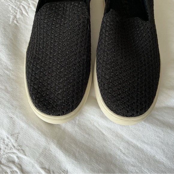 Rothy’s The Original Slip On Sneaker black size 8.5 main image 5